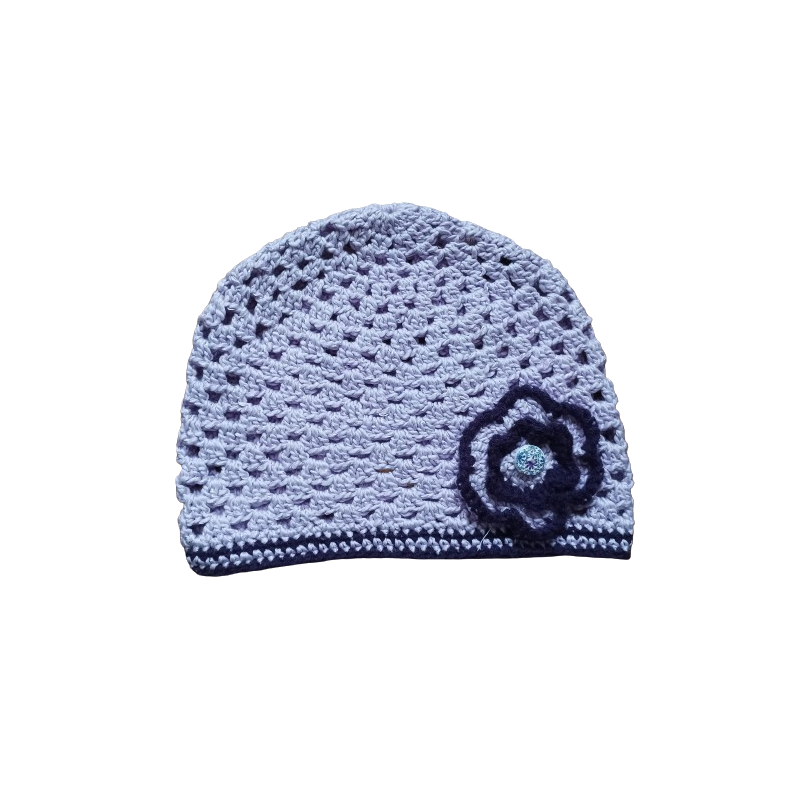 Háčkovaná čepice fialová s kytkou