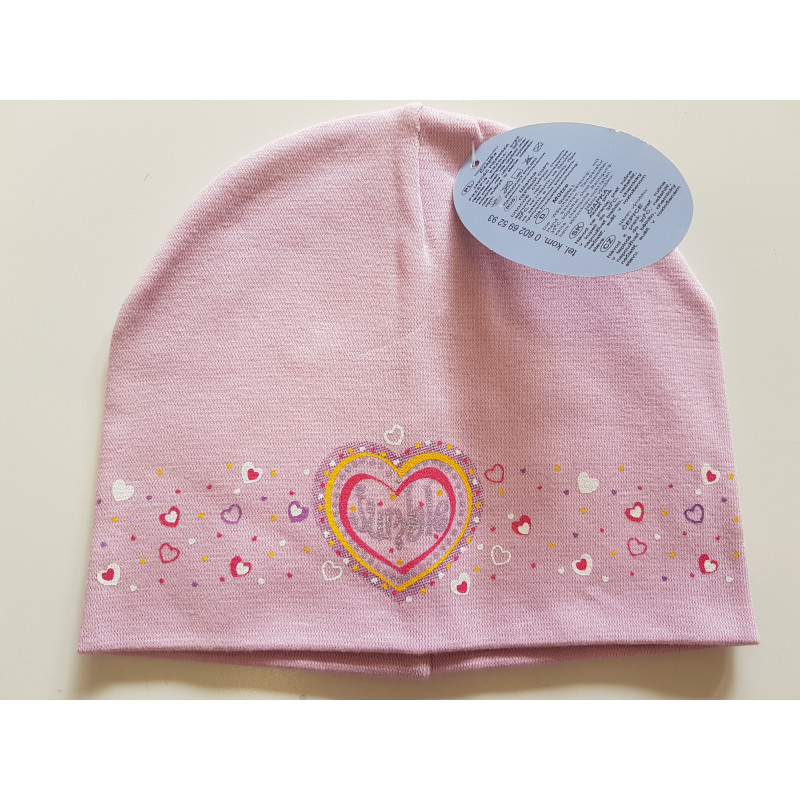 Čepice se srdíčky